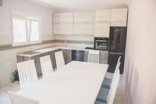 Дома для отпуска Lux House Majstorina Вирпазар Дом с 2 спальнями-6